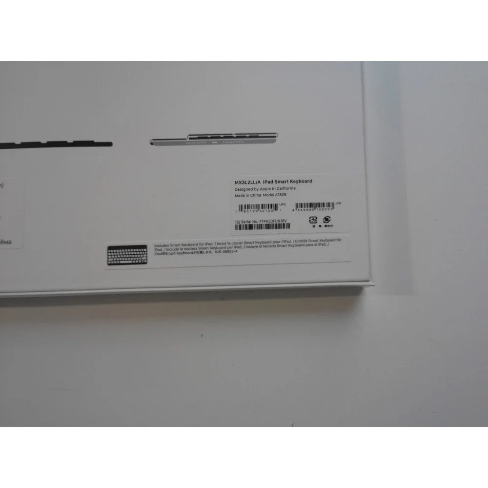 Apple iPad Smart Keyboard MX3L2LL/A Model A1829 iPad 7 8 9 Air 3 Pro 10.5 NIB